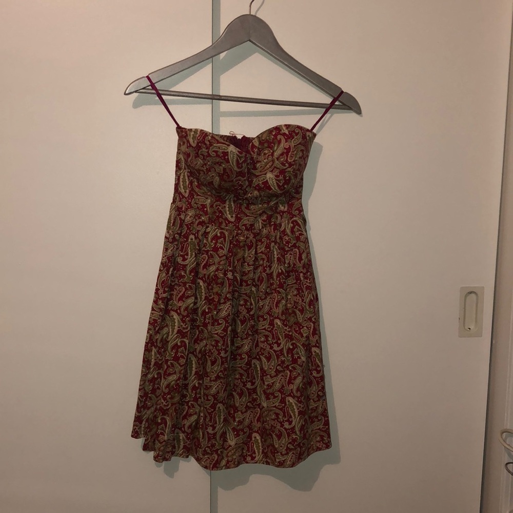 Super cute paisley mini strapless dress